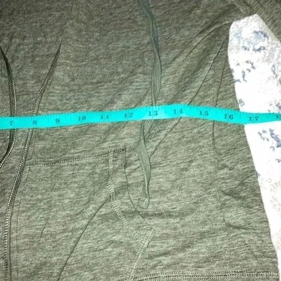 Aeropostale green Cami sweatshirt, size large LIKE NEW!!! - Picture 6 of 6